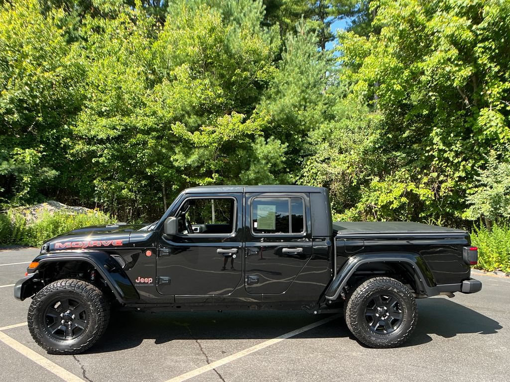Used 2022 Jeep Gladiator Mojave w/ LED Lighting Group AWD/4WD image 2