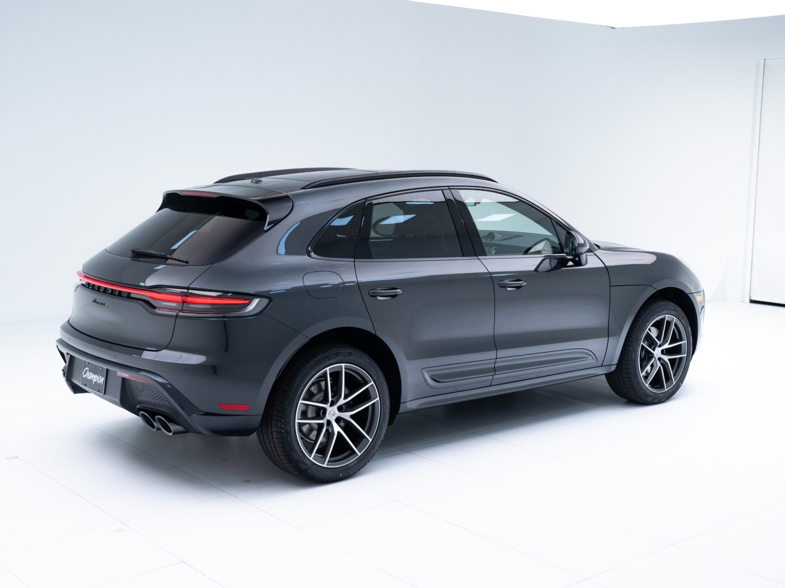 New 2026 Porsche Macan image 9