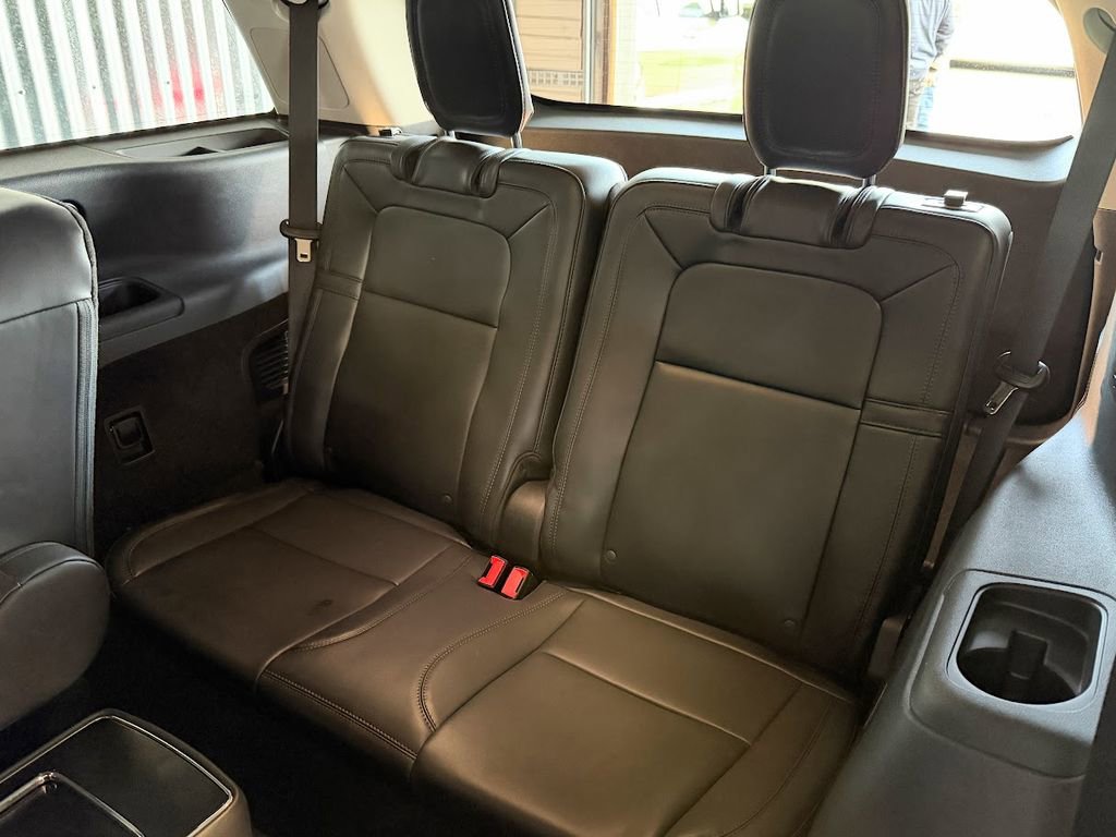 Used 2025 Lincoln Aviator Reserve w/ Equipment Group 201A AWD/4WD image 19