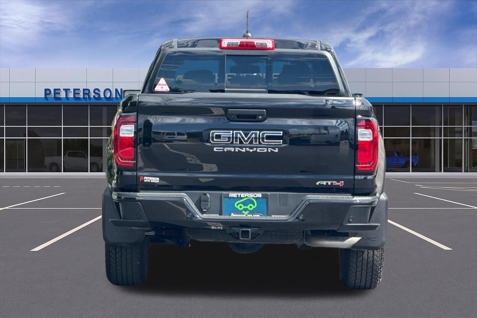 Used 2025 GMC Canyon AT4 AWD/4WD image 5