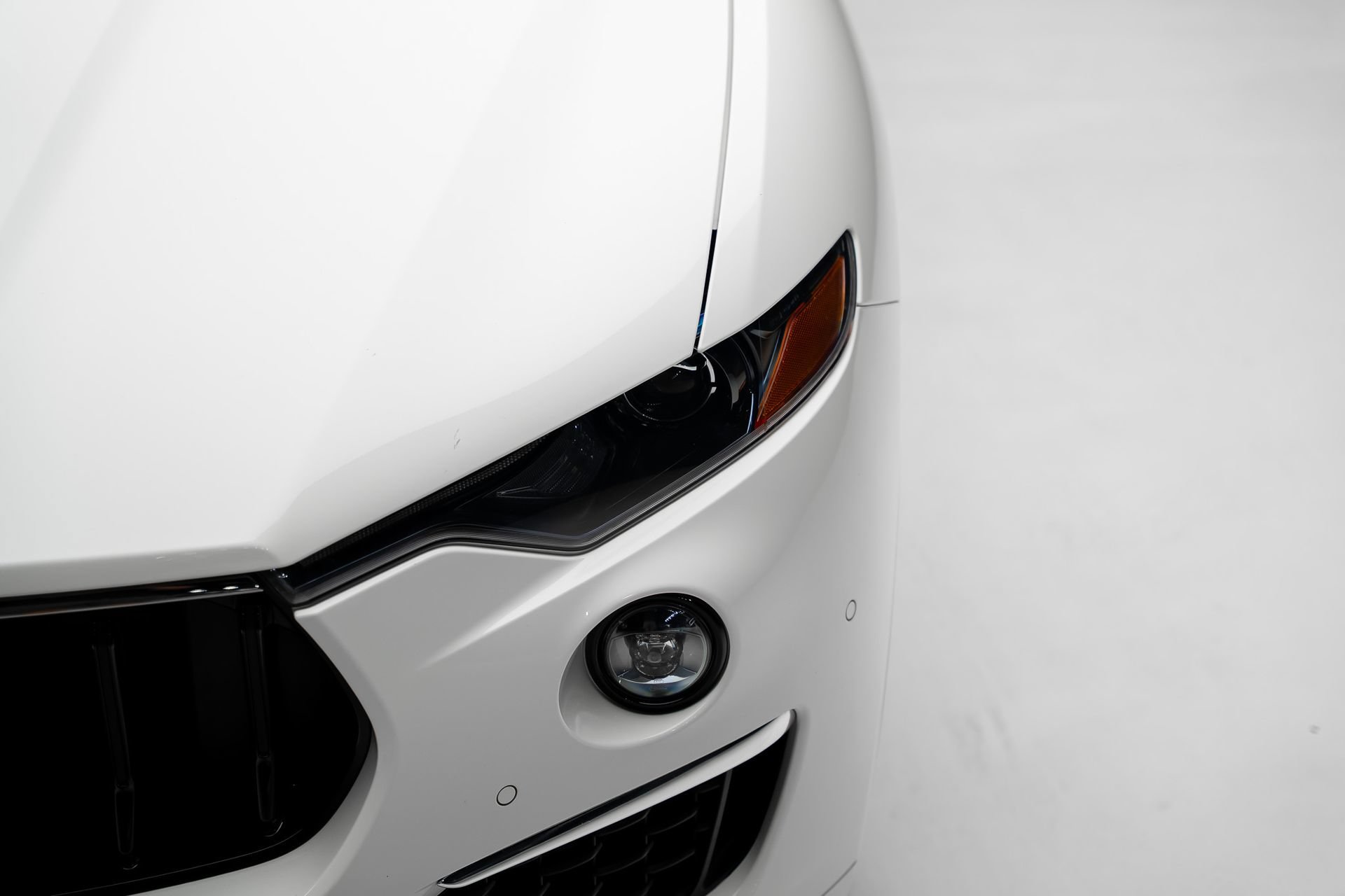 Used 2022 Maserati Levante GT AWD/4WD image 11