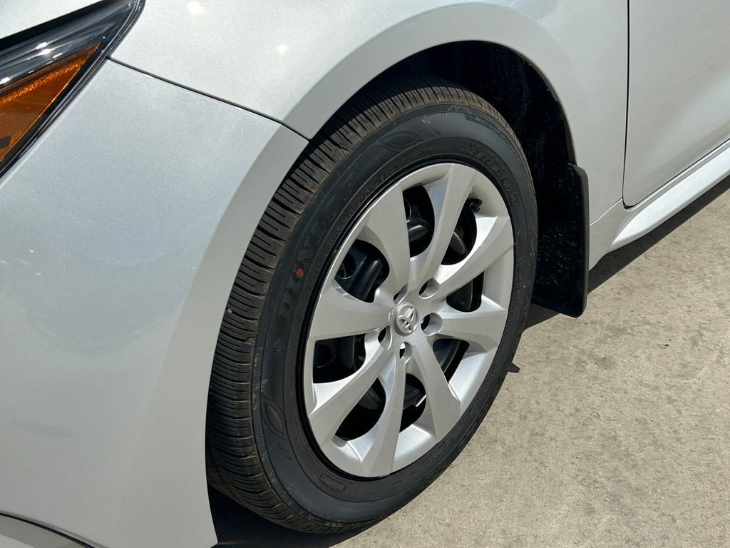 Certified 2026 Toyota Corolla LE FWD image 9