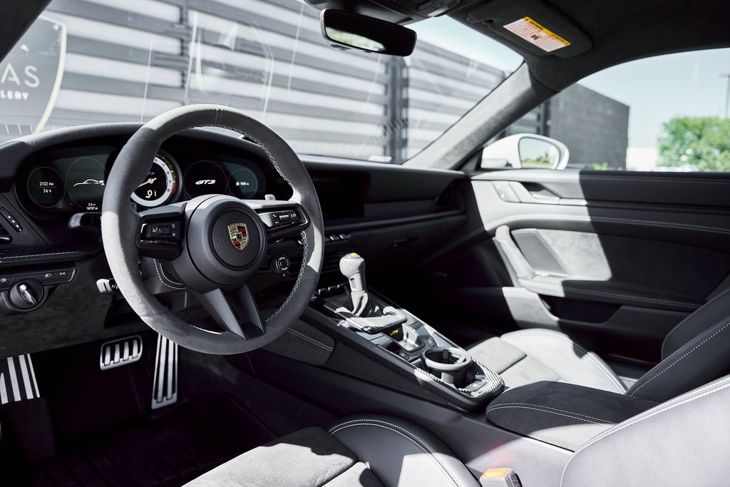 Used 2022 Porsche 911 GT3 image 2