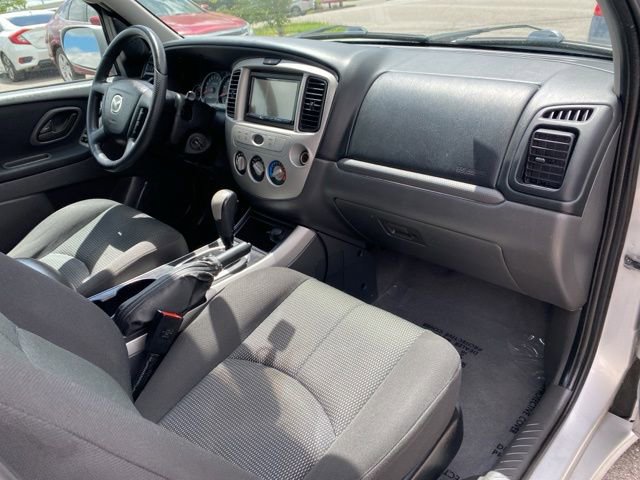 Used 2005 MAZDA Tribute s w/ Package 1 AWD/4WD image 25