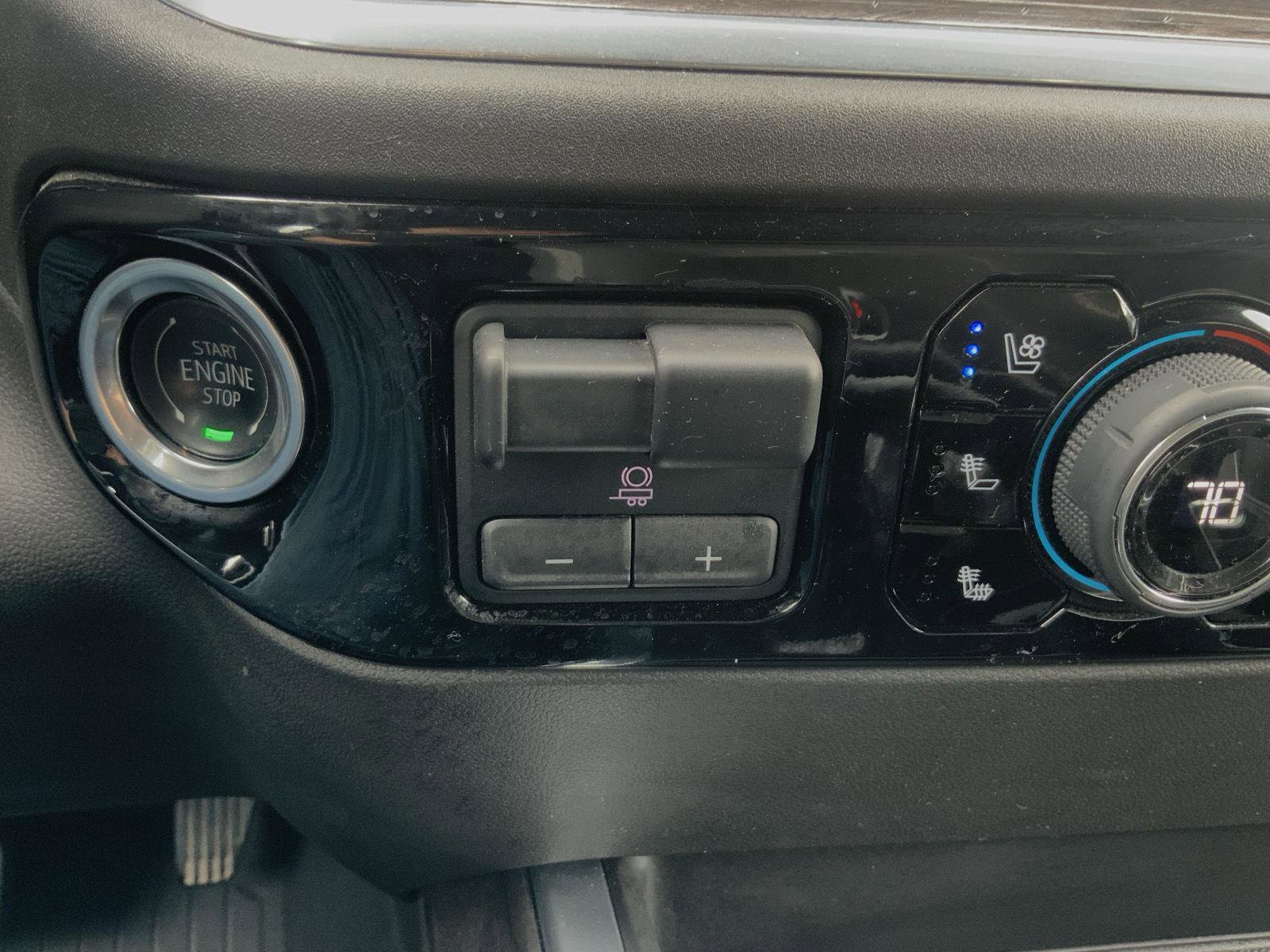 Used 2024 Chevrolet Silverado 1500 LTZ w/ LTZ Premium Package image 37