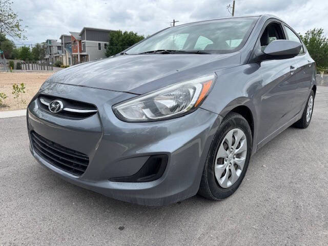 Used 2017 Hyundai Accent SE image 1