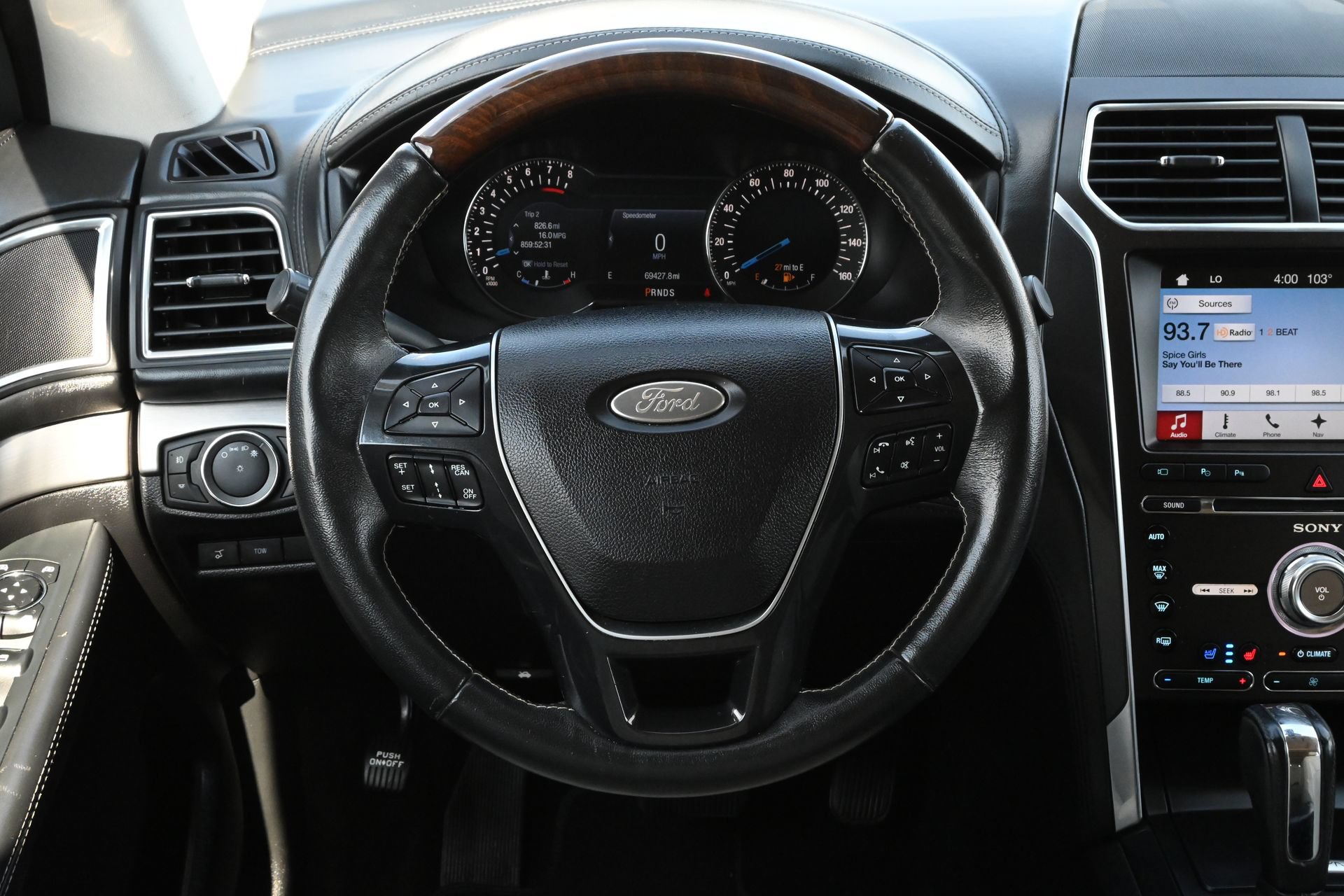 Used 2017 Ford Explorer Platinum AWD/4WD image 11