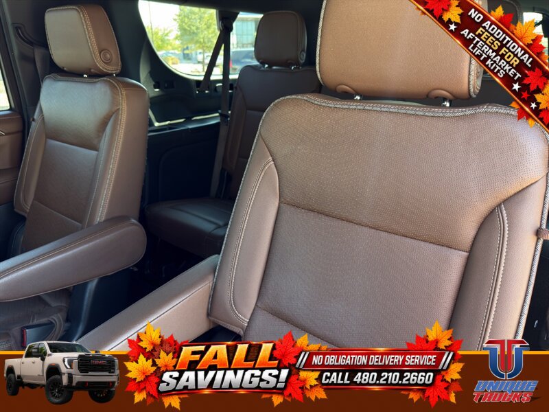 Used 2022 Chevrolet Suburban High Country AWD/4WD image 22