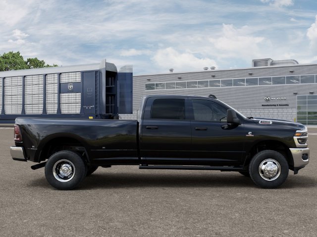 New 2027 RAM 3500 Tradesman AWD/4WD image 21