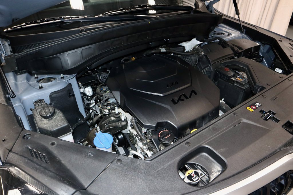 Used 2023 Kia Telluride LX image 16