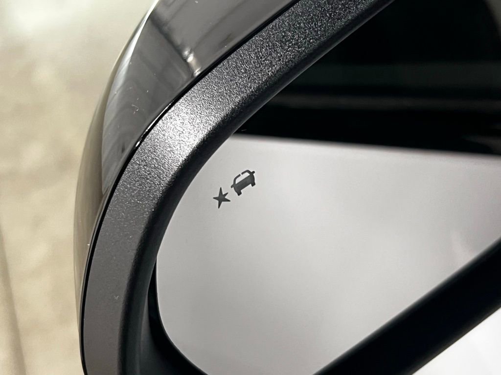 New 2026 Chevrolet Equinox RS w/ LPO, Floor Liner Package image 16