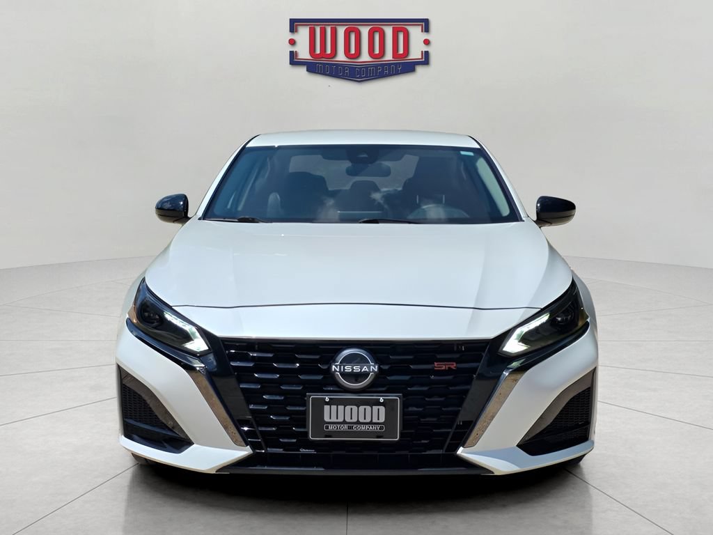 Used 2025 Nissan Altima 2.5 SR FWD image 5