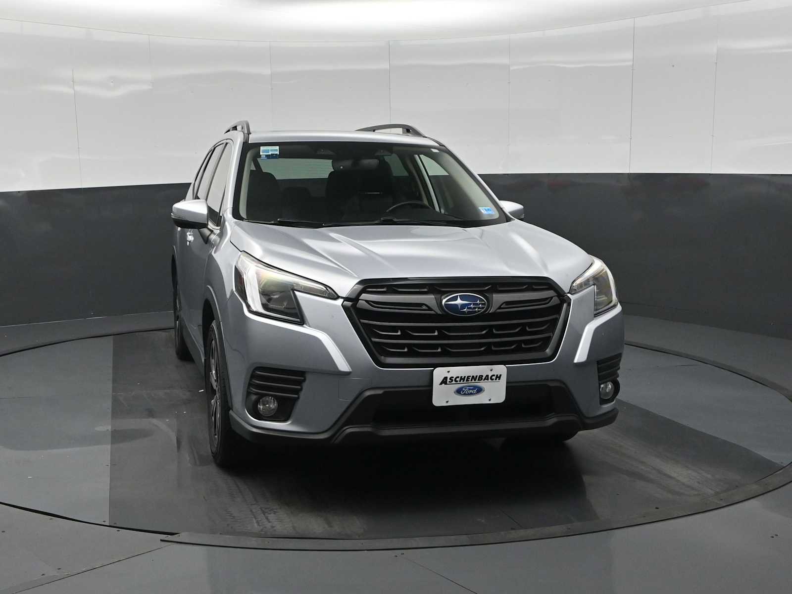 Used 2022 Subaru Forester Limited w/ Popular Package #2 AWD/4WD image 3