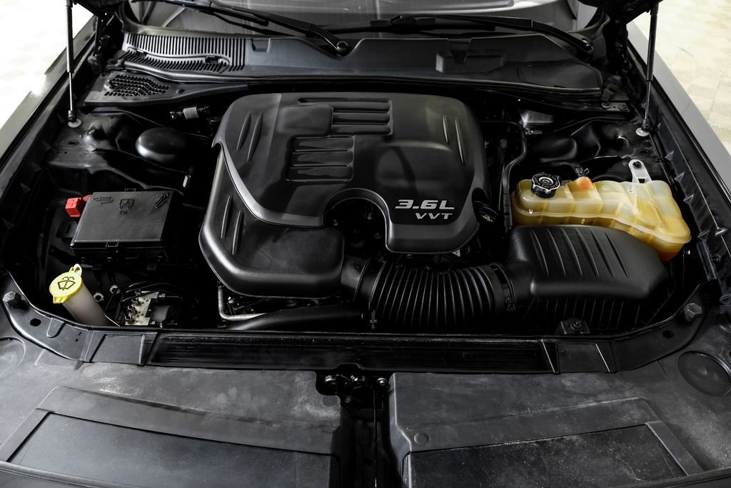Used 2018 Dodge Challenger SXT Plus image 44