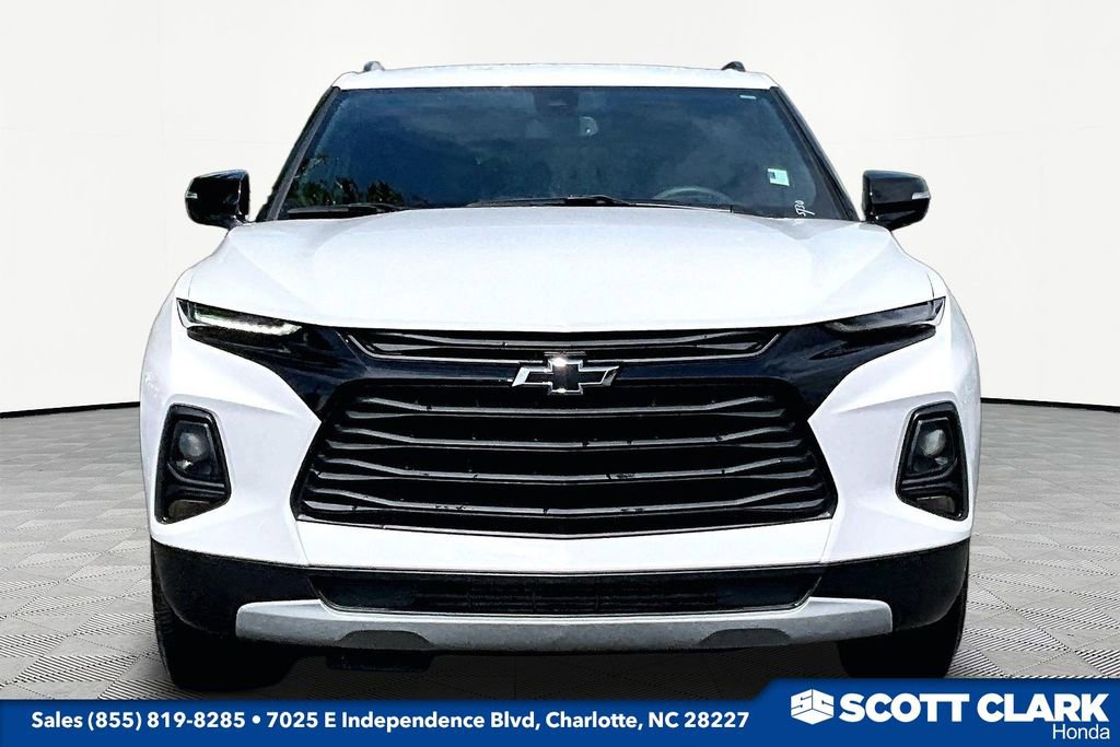 Used 2022 Chevrolet Blazer LT FWD image 2