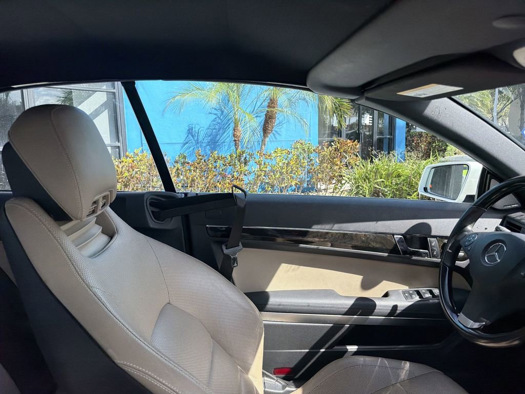 Used 2011 Mercedes-Benz E 350 Cabriolet image 17