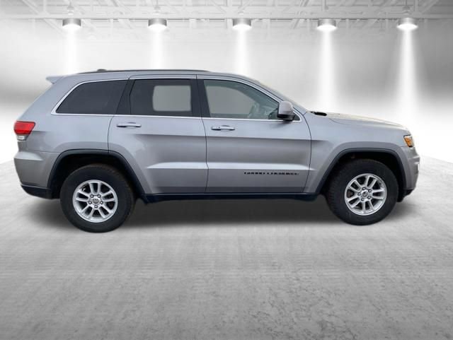 Used 2018 Jeep Grand Cherokee Laredo AWD/4WD image 4