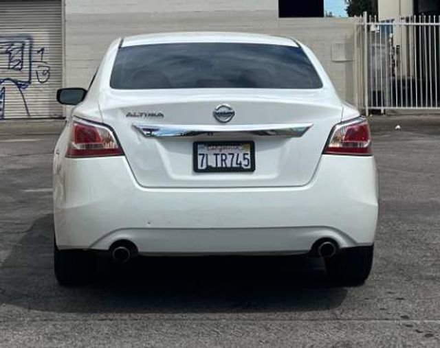 Used 2015 Nissan Altima 2.5 FWD image 9