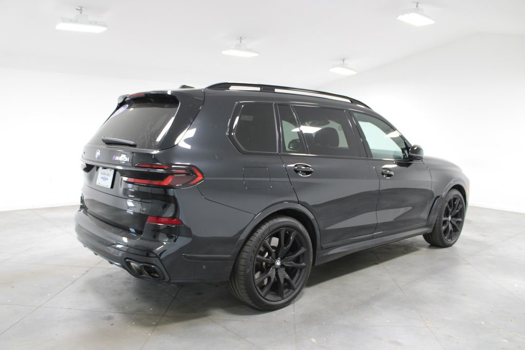 Used 2024 BMW X7 M60i w/ Executive Package image 9