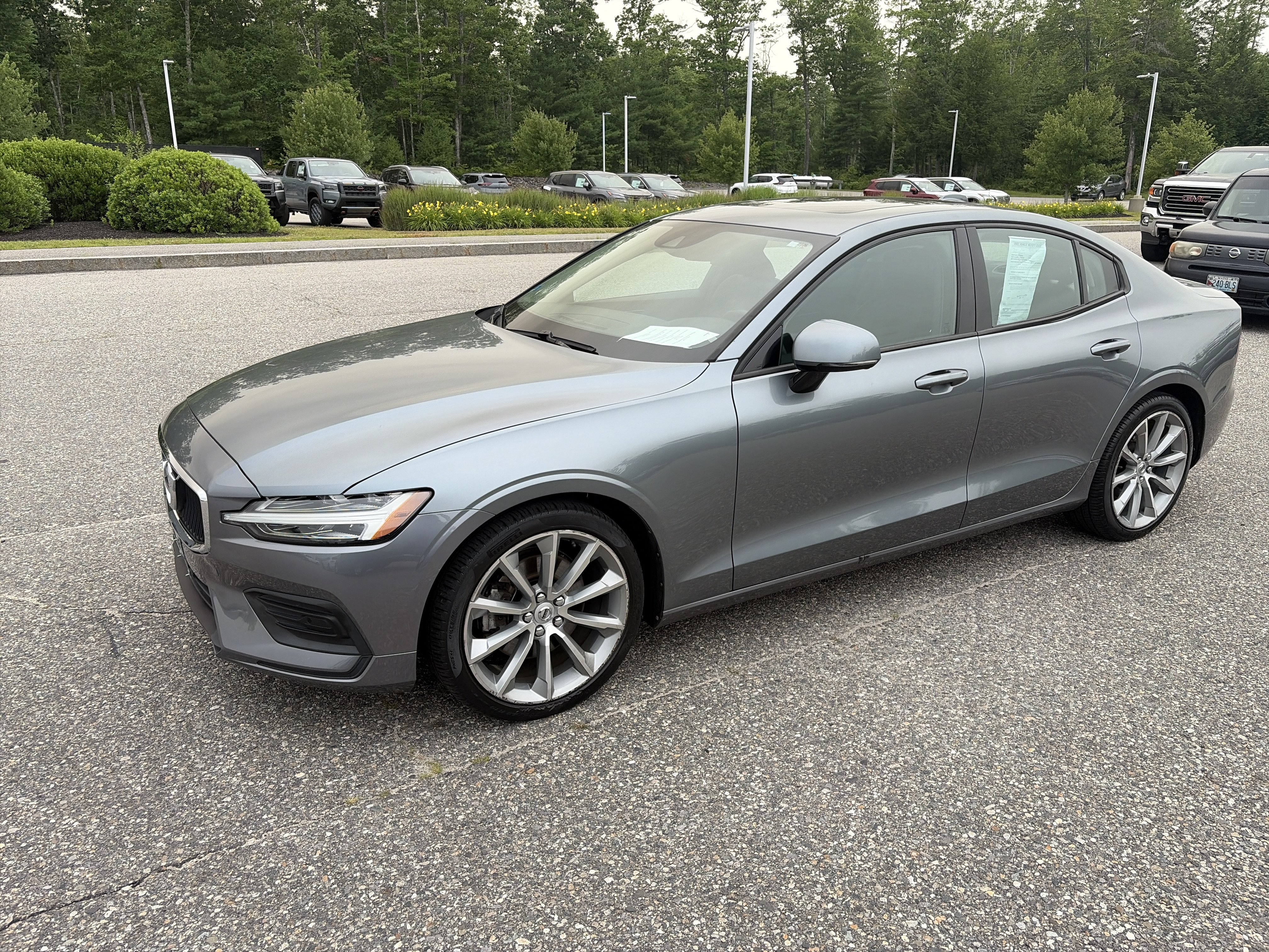 Used 2020 Volvo S60 T5 Momentum w/ Protection Package FWD image 1