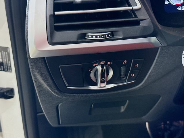 Used 2024 BMW X3 xDrive30i w/ Premium Package image 10