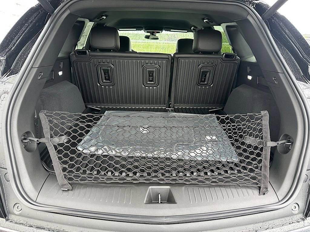 New 2025 Cadillac XT5 Luxury w/ LPO, Floor Liner Package image 8