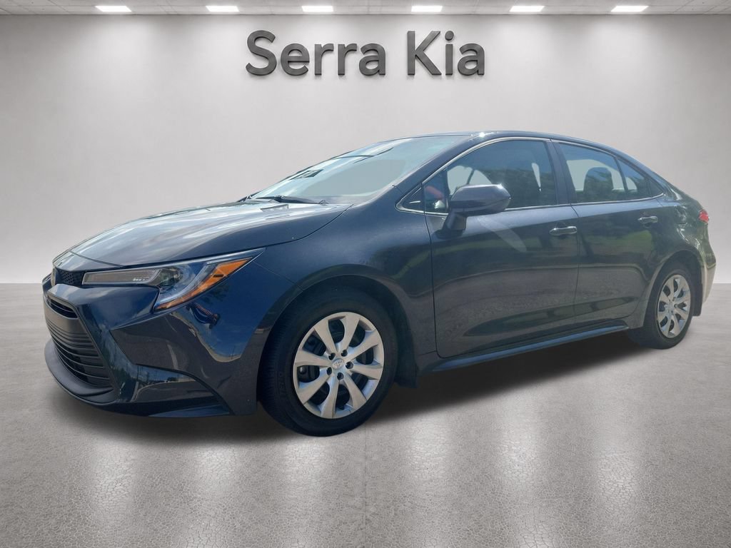 Used 2025 Toyota Corolla LE FWD image 1