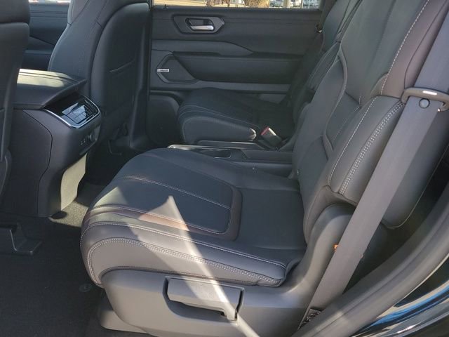 New 2026 Nissan Armada SL w/ Captain's Chari Seat Package image 7