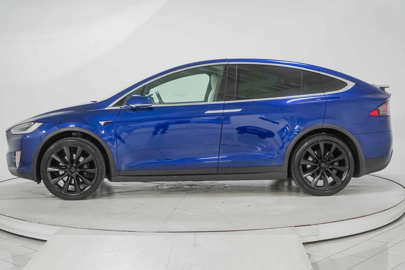 Used 2021 Tesla Model X Long Range image 5