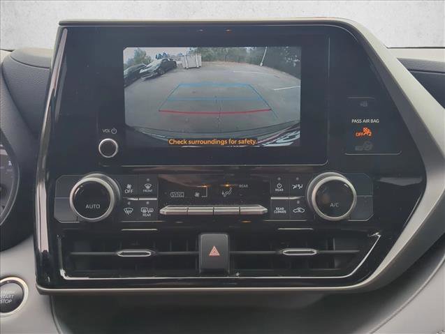 Certified 2024 Toyota Highlander LE image 16