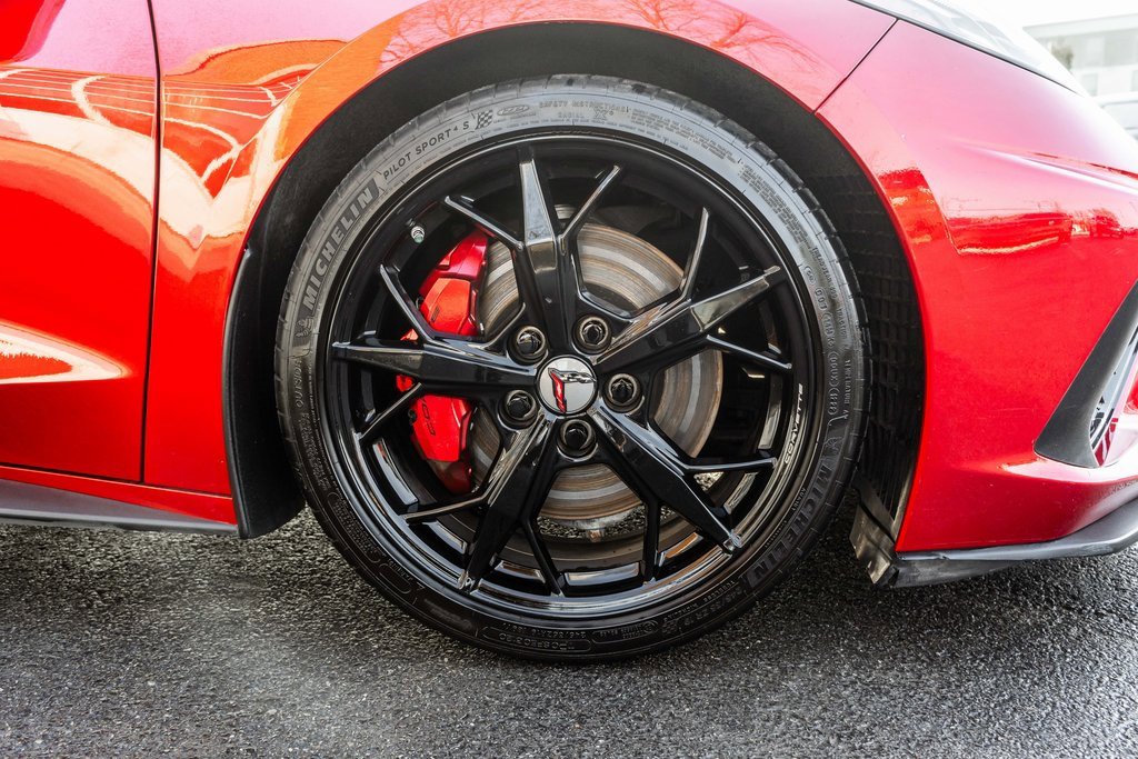 Used 2021 Chevrolet Corvette Stingray Premium Cpe w/ Z51 Performance Package image 4