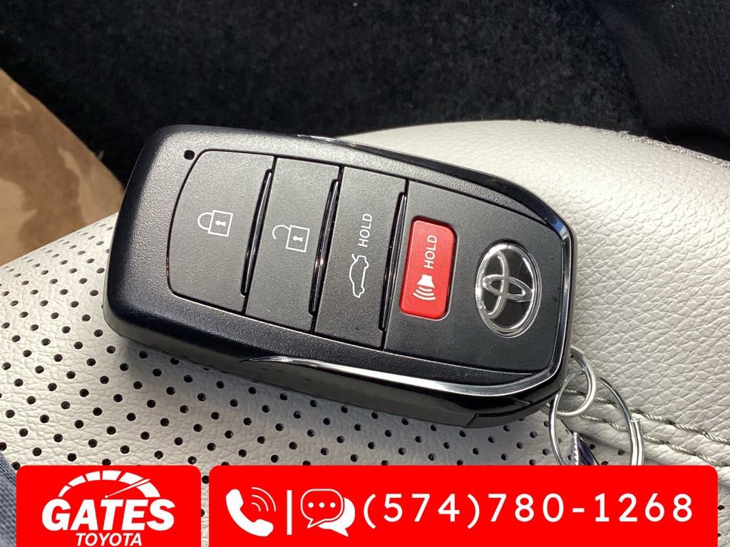 New 2026 Toyota Camry Hybrid image 14