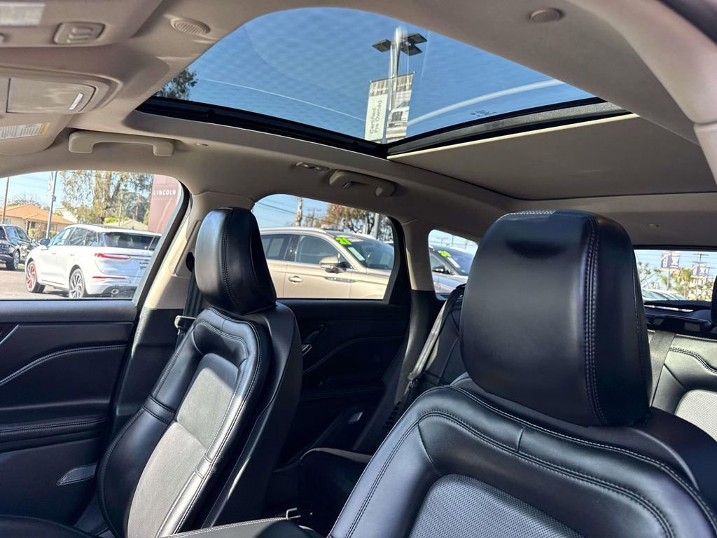 Used 2025 Lincoln Corsair Grand Touring w/ Equipment Group 301A image 26