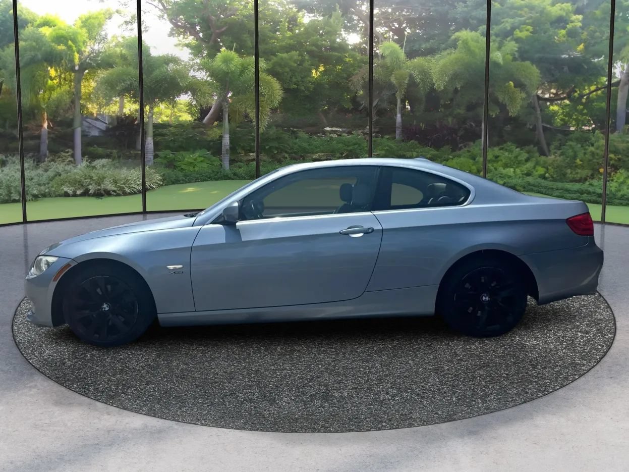 Used 2011 BMW 328i xDrive Coupe AWD/4WD image 8