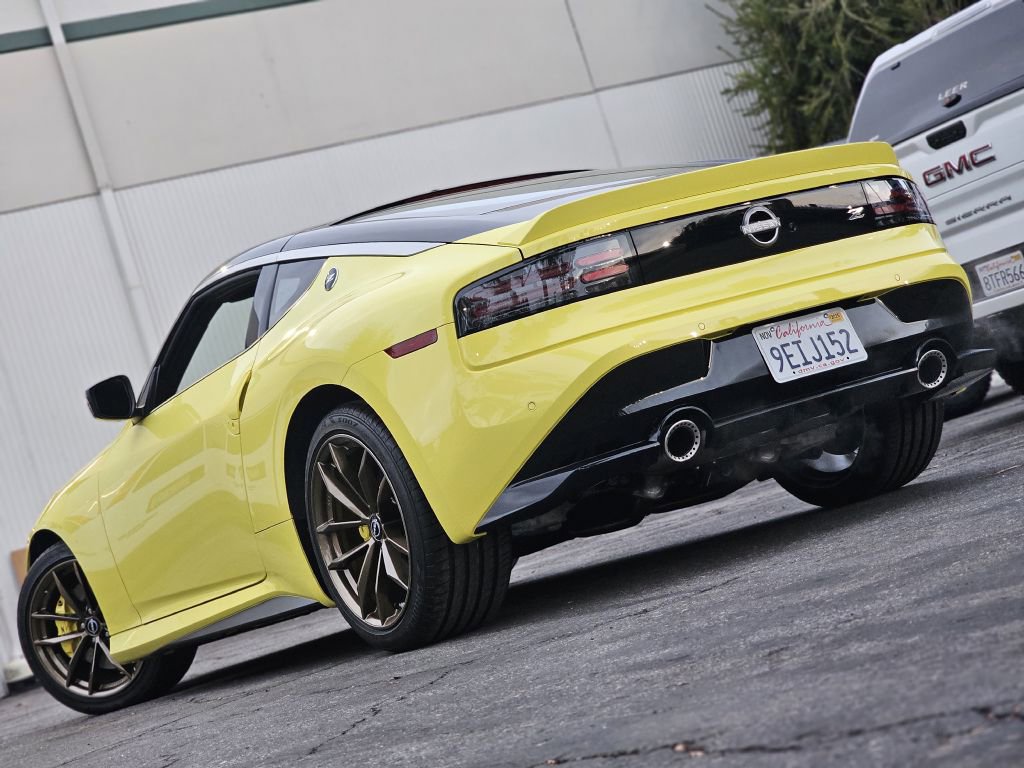 Used 2023 Nissan Z w/ Floor Mat Package (L93) image 2