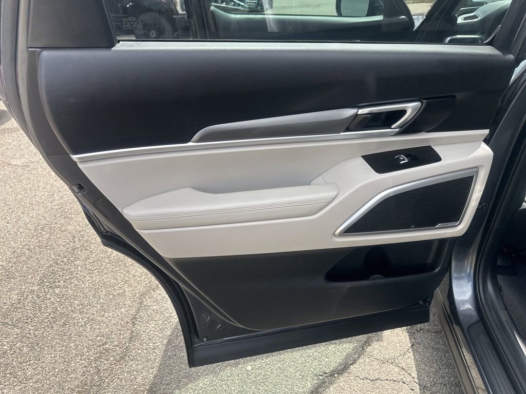 Used 2021 Kia Telluride S image 25