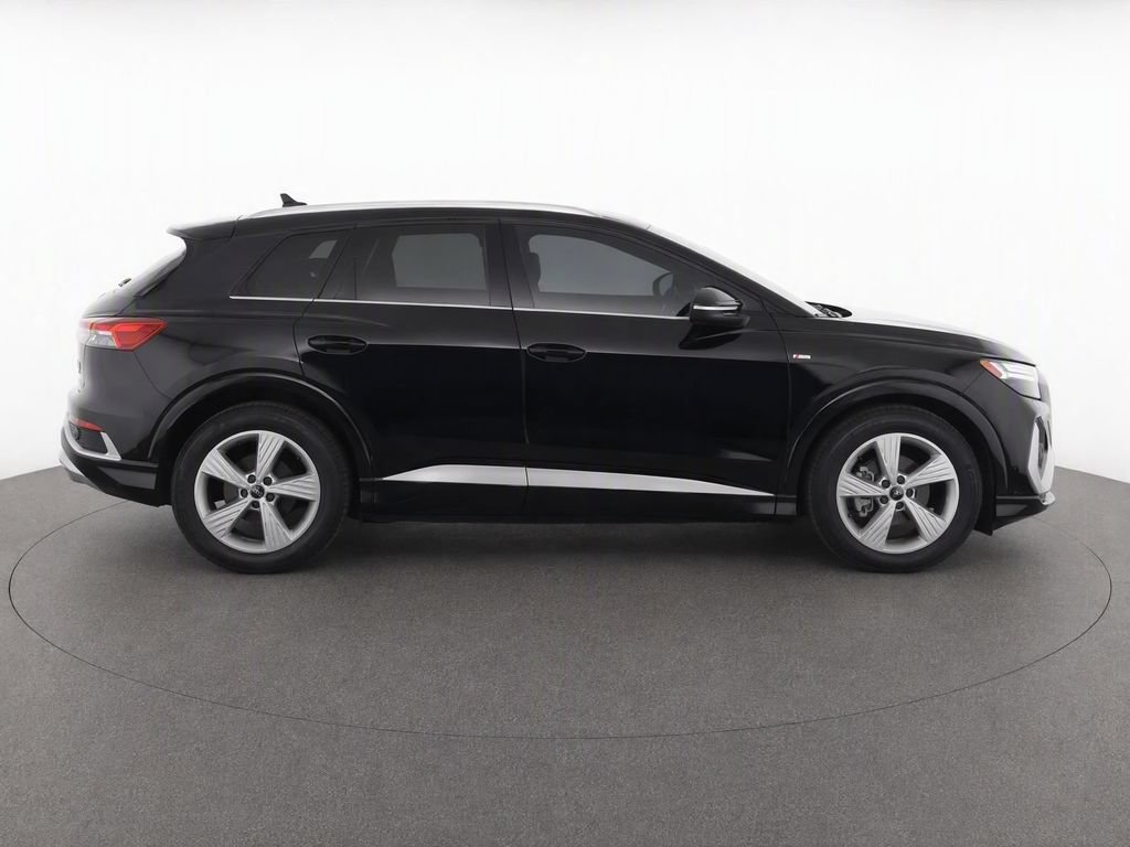 Used 2024 Audi Q4 e-tron Premium Plus w/ Premium Plus AWD/4WD image 4