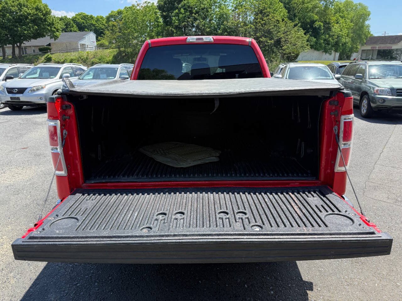 Used 2011 Ford F150 XLT w/ XLT Chrome Pkg AWD/4WD image 23