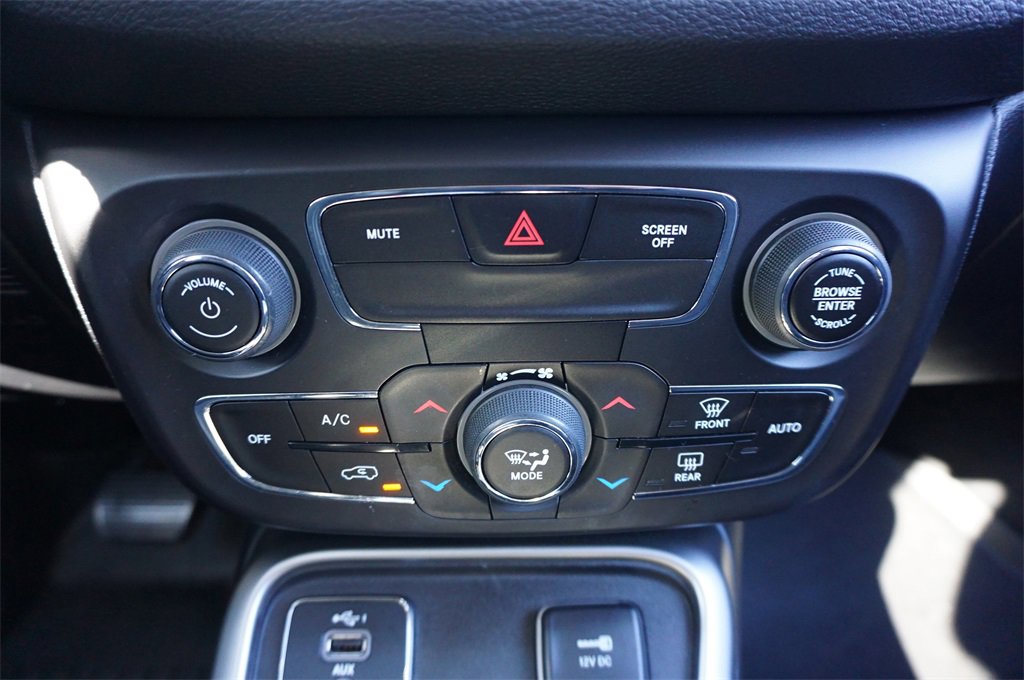 Used 2019 Jeep Compass Latitude w/ Popular Equipment Group image 14