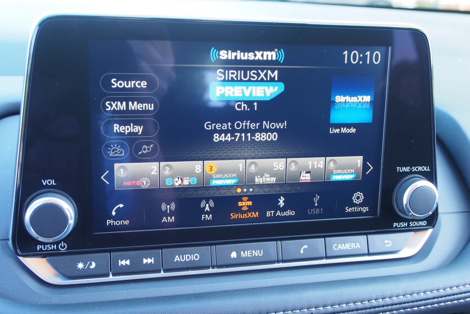 Used 2025 Nissan Rogue S FWD image 26