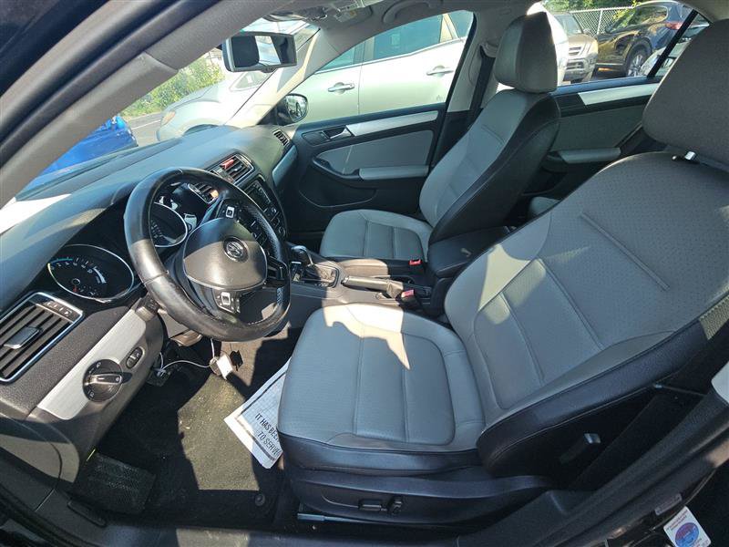Used 2015 Volkswagen Jetta SEL Premium FWD image 8