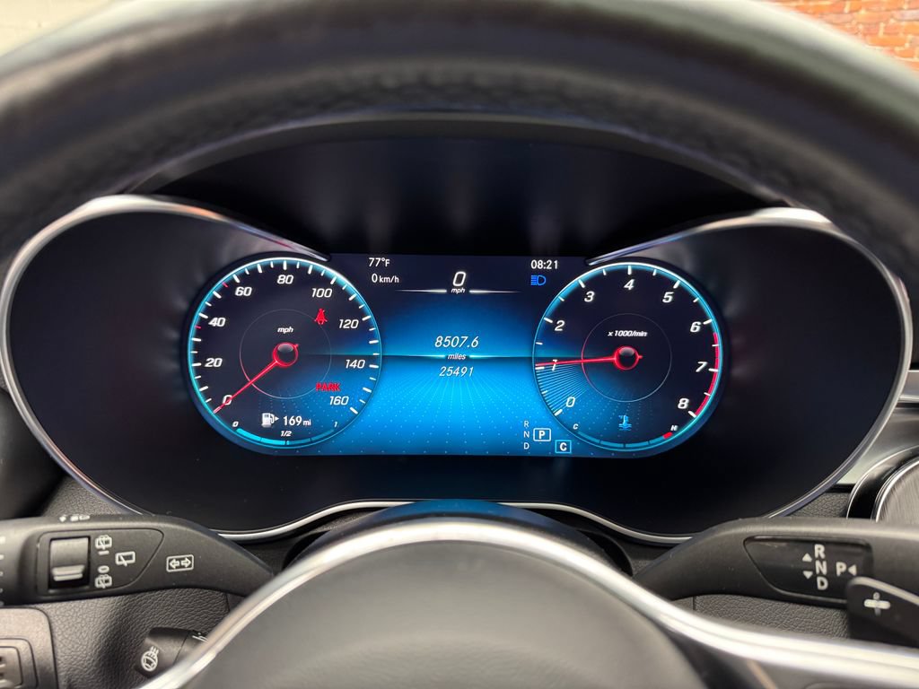 Used 2021 Mercedes-Benz GLC 300 4MATIC image 15