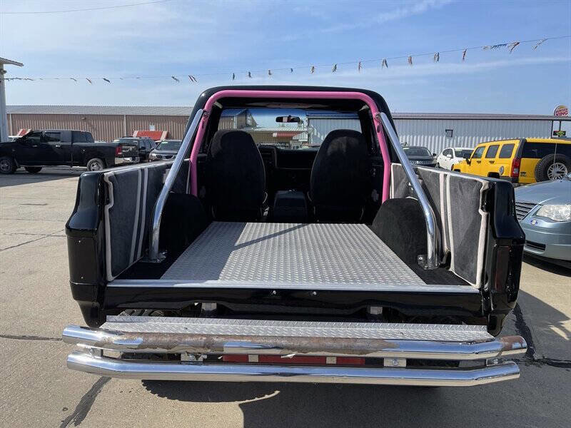 Used 1987 Chevrolet Blazer Silverado 2dr 4WD SUV image 9