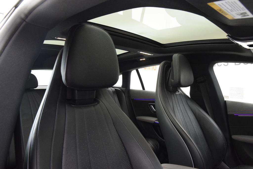 Certified 2023 Mercedes-Benz EQS 580 4MATIC Sedan image 18