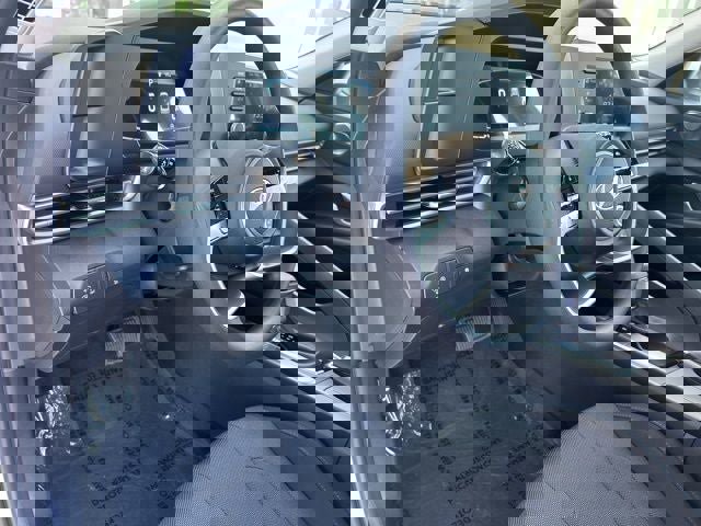 New 2026 Hyundai Elantra SE image 19