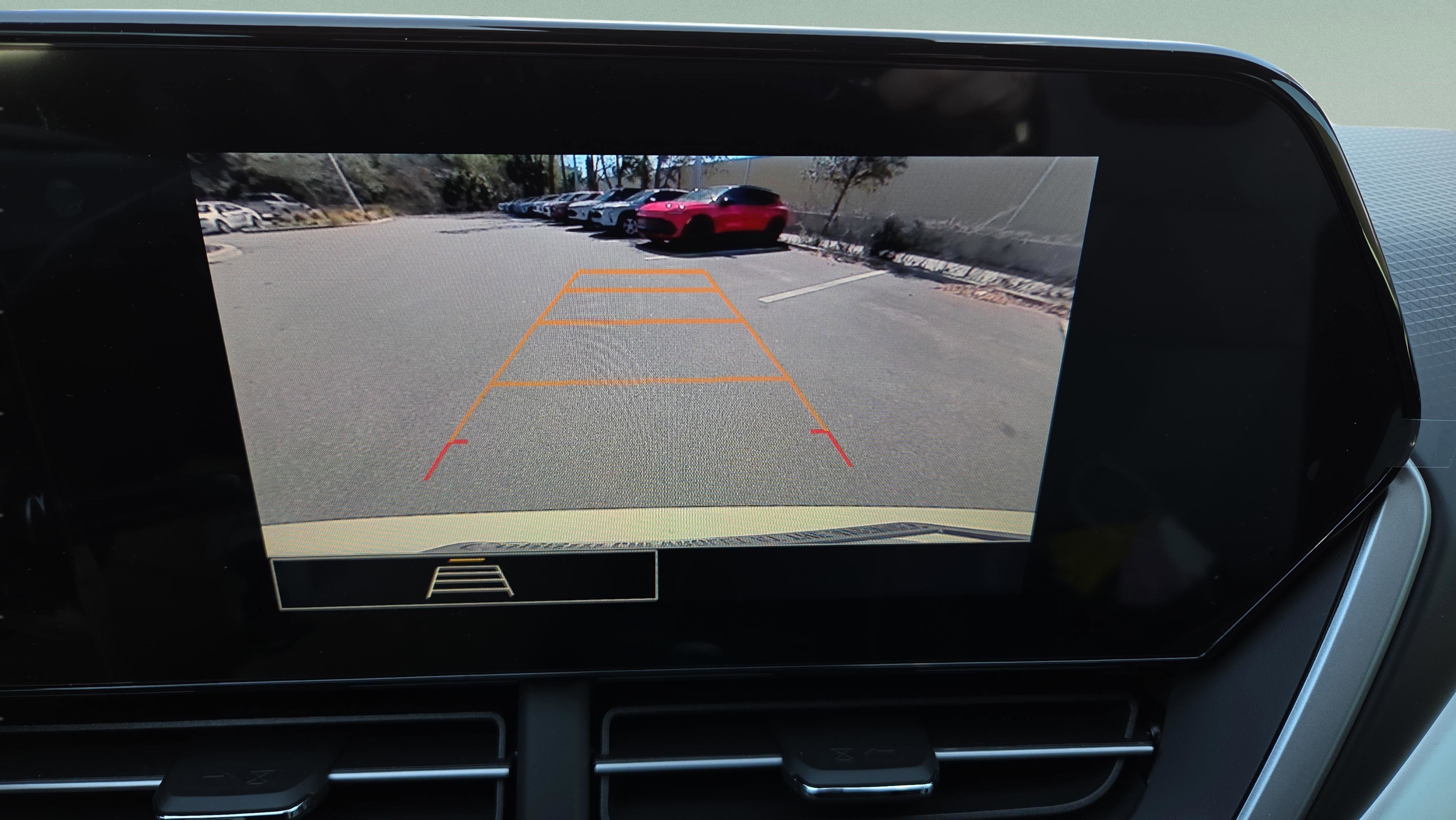 New 2026 Chevrolet Trax RS w/ Driver Confidence Package image 17