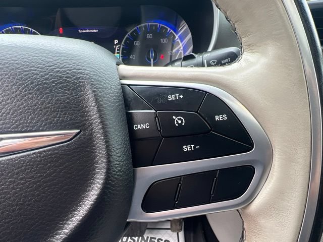 Used 2019 Chrysler Pacifica Limited FWD image 33