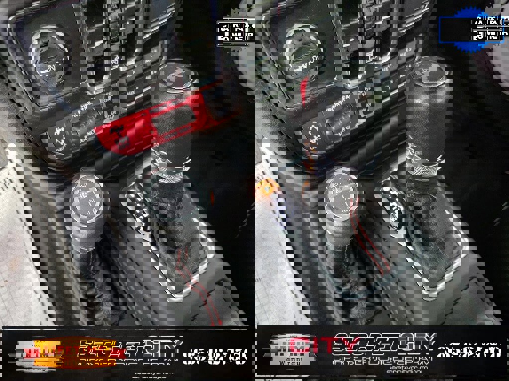 Used 2022 Jeep Wrangler Unlimited Rubicon w/ Xtreme Recon 35" Tire Package image 25