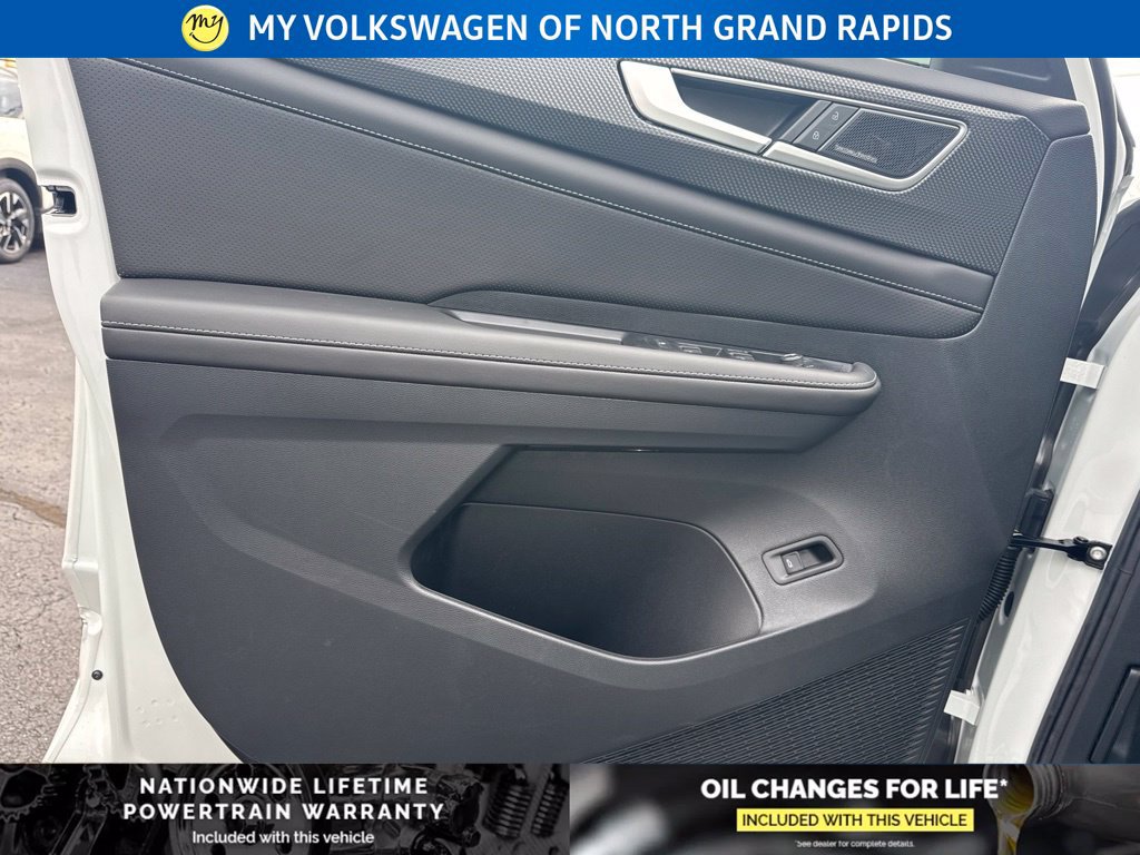 New 2026 Volkswagen Atlas Cross Sport SEL Premium R-Line AWD/4WD image 10