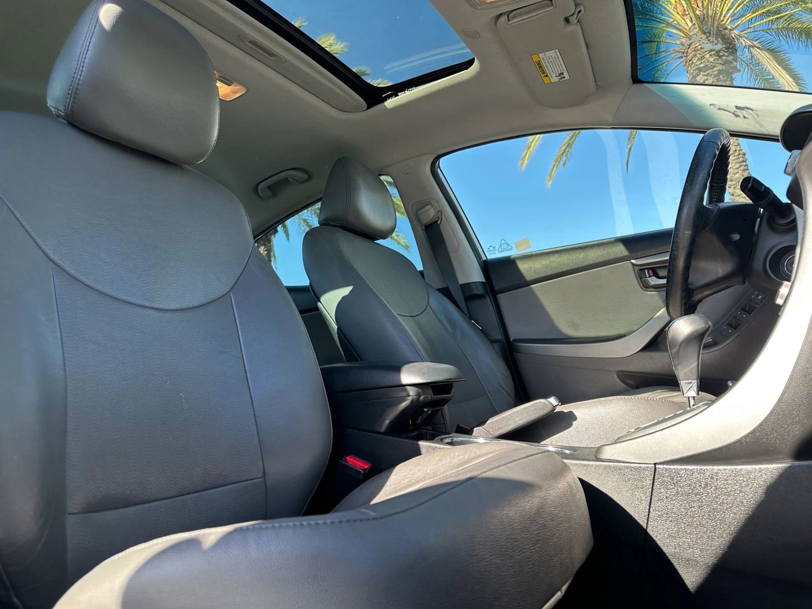 Used 2013 Hyundai Elantra Limited image 9